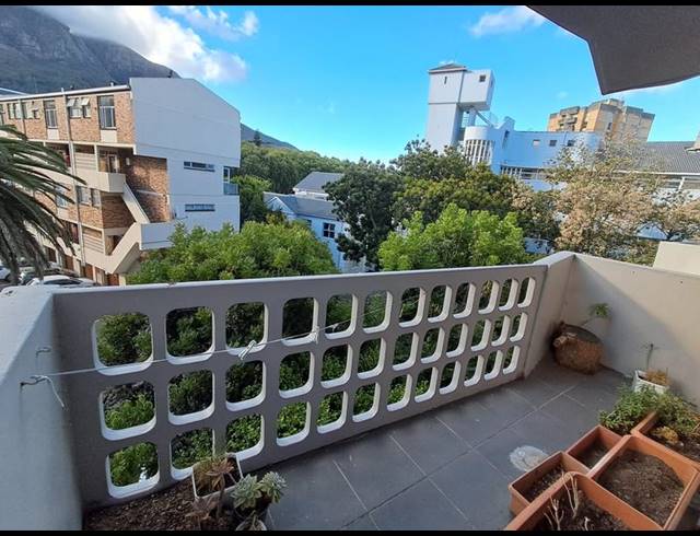 2 BEDROOM APARTMENT FOR SALE IN NEWLANDS